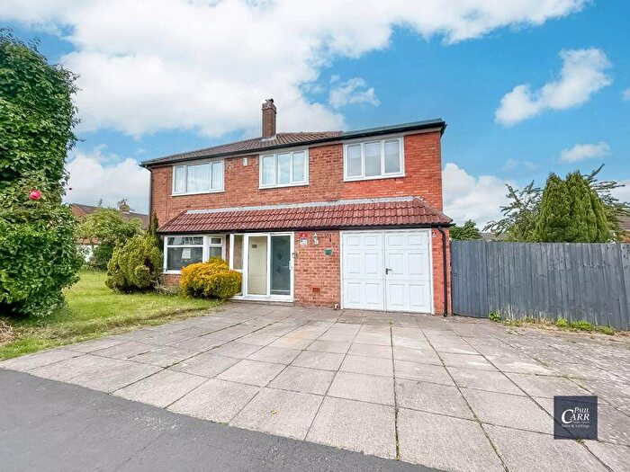 4 Bedroom Semi Detached House For Sale In Cedar Drive, Streetly, Sutton Coldfield, B74