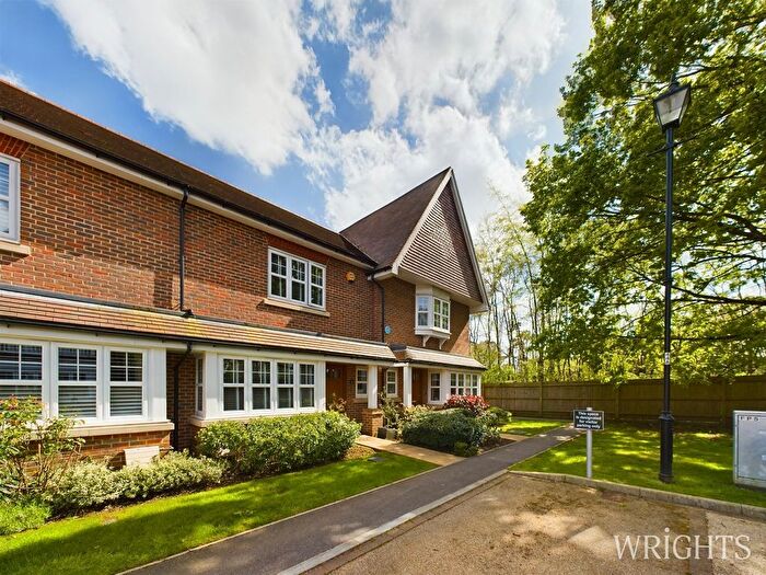 3 Bedroom Terraced House For Sale In Meldrum Court, Wilshere Park, Welwyn, AL6
