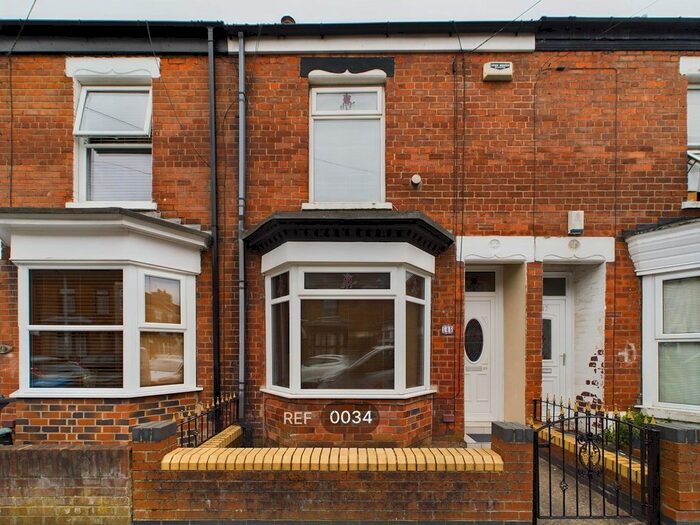 2 Bedroom Terraced House To Rent In Blenheim Street, Princes Avenue, HU5