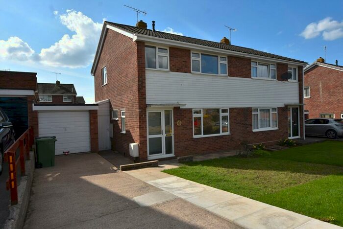 3 Bedroom Semi-Detached House To Rent In Kingston Drive, Nailsea, Bristol, BS48