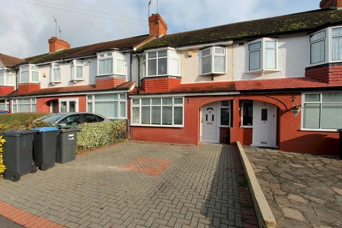 3 Bedroom Terraced House To Rent In Rugby Avenue, London, N9