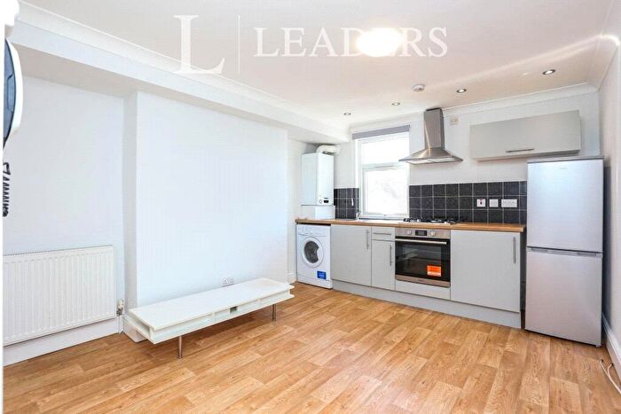 2 Bedroom Flat To Rent In Sunderland Road, SE23