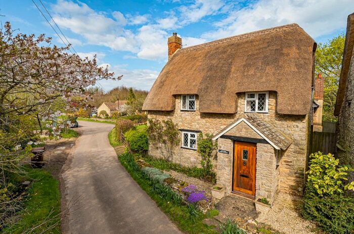 3 Bedroom Property For Sale In Noke, Oxford, OX3