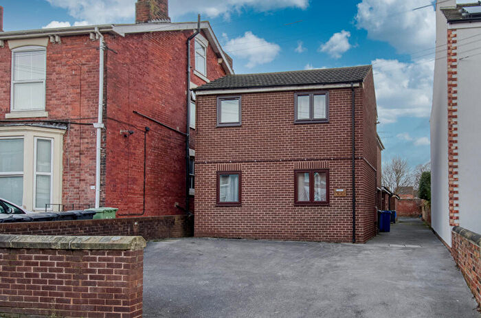 2 Bedroom Flat For Sale In Queen Street, Chesterfield, S40