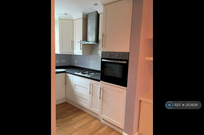 2 Bedroom Terraced House To Rent In Ravensworth Road, London, SE9