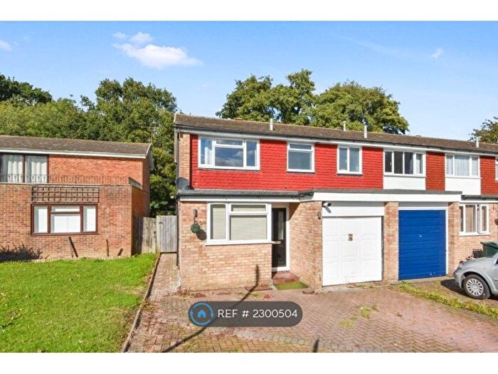 3 Bedroom Semi-Detached House To Rent In Grasmere Road, Ashford Kent, TN24