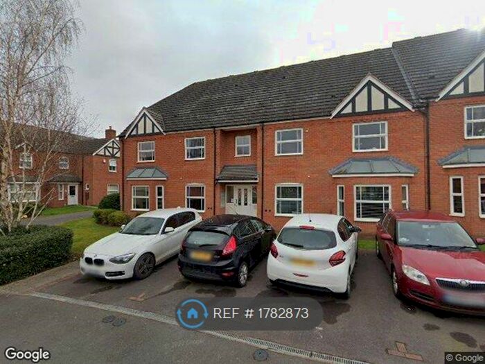2 Bedroom Flat To Rent In Twickenham Drive, Birmingham, B13