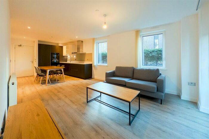 2 Bedroom Apartment To Rent In Waterview Lane, M5