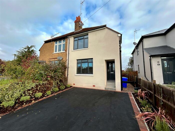 3 Bedroom Semi-Detached House To Rent In Blackamoor Lane, Maidenhead, Berkshire, SL6