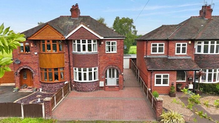 3 Bedroom Semi Detached House For Sale In Uttoxeter Road, Blythe Bridge, ST11