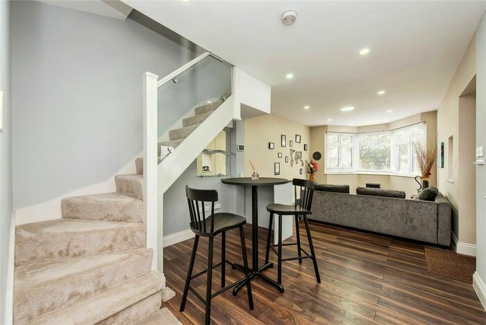 1 Bedroom End Of Terrace House To Rent In Redway Drive, Twickenham, TW2