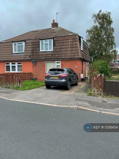 3 Bedroom Semi-Detached House To Rent In Pepper Road, Calverton, Nottingham, NG14