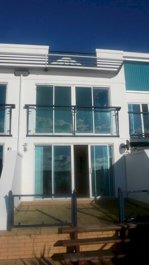 3 Bedroom Terraced House To Rent In Sandbanks Road, Poole, BH14