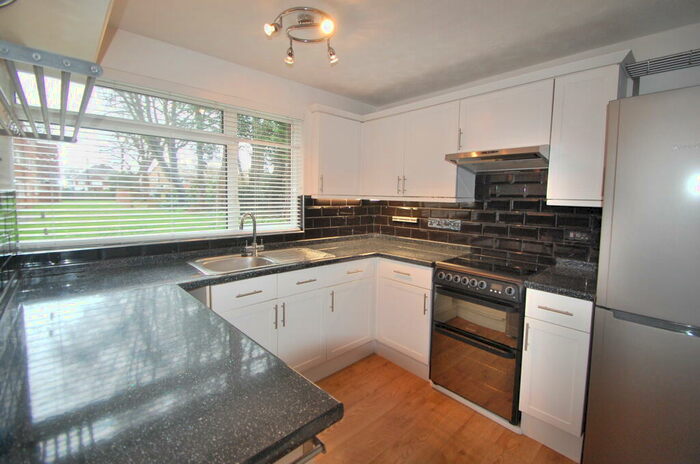 1 Bedroom Apartment To Rent In Devana End, Carshalton, Surrey, SM5