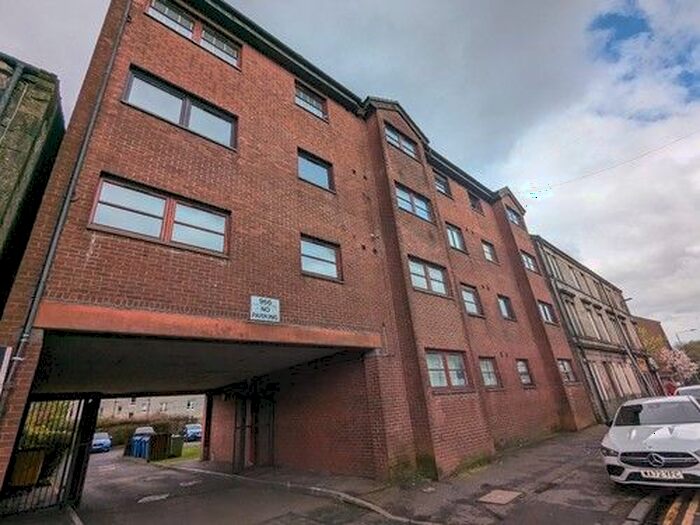 3 Bedroom Flat To Rent In Tollcross Road, Glasgow, G32