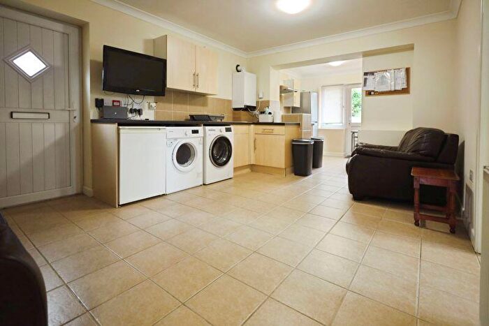 5 Bedroom Detached House To Rent In Wycliffe Gardens, Bournemouth, BH9