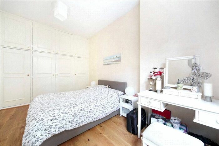 1 Bedroom Flat To Rent In Trinity Road, Wandsworth Common, SW18
