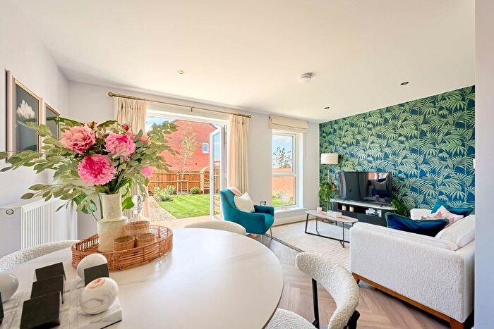 3 Bedroom Terraced House For Sale In Thorpe Close, Bordon, Hampshire, GU35