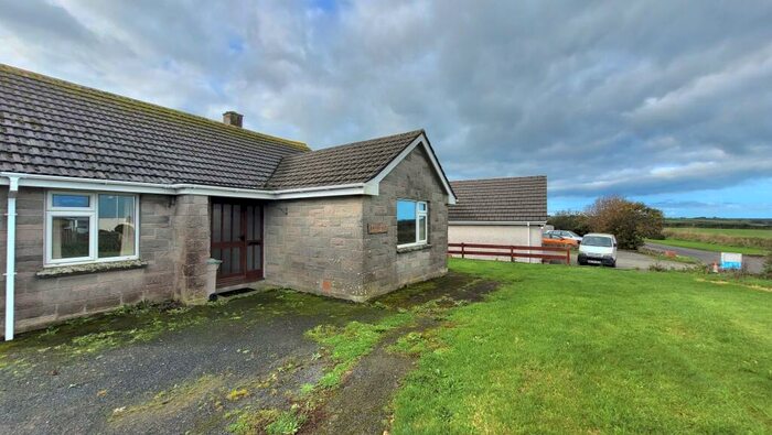 3 Bedroom Bungalow To Rent In St Issey, PL27
