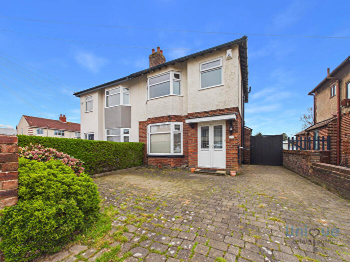 4 Bedroom Semi Detached House For Sale In Dawson Road, Lytham St. Annes, FY8