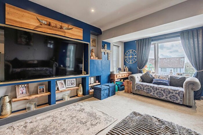 3 Bedroom Terraced House For Sale In Taunton Avenue, Whitleigh, Plymouth, PL5