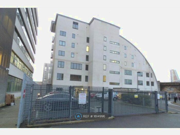 2 Bedroom Flat To Rent In Bard Road, London, W10