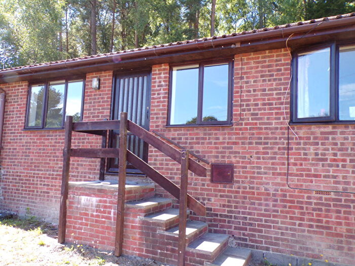 2 Bedroom Terraced House To Rent In Ringwood, BH24