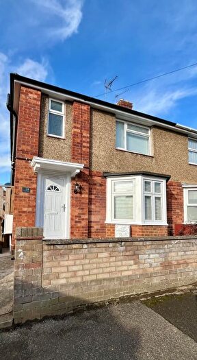 3 Bedroom Semi Detached House For Sale In Roberts Street, Wellingborough, NN8