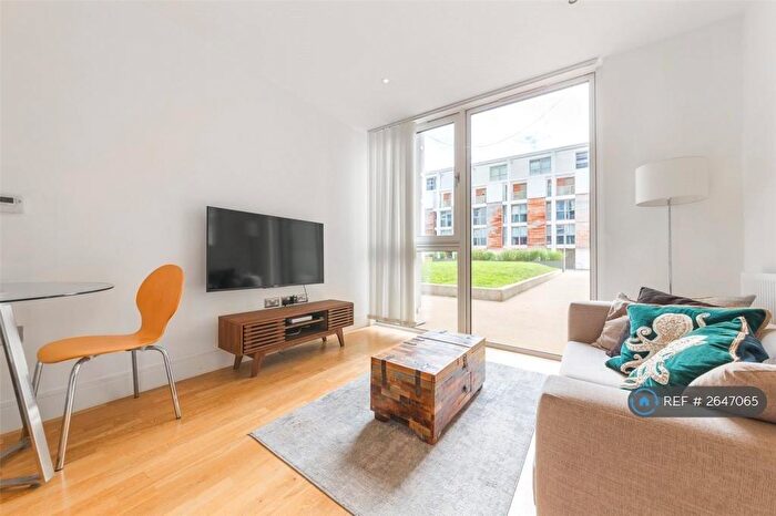 1 Bedroom Flat To Rent In Denison House, London, E14