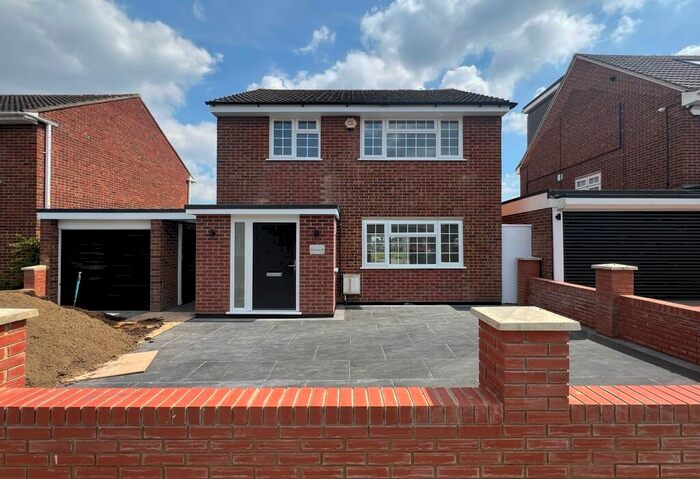3 Bedroom Detached House To Rent In The Vista, Langdon Shaw, Sidcup, Kent, DA14