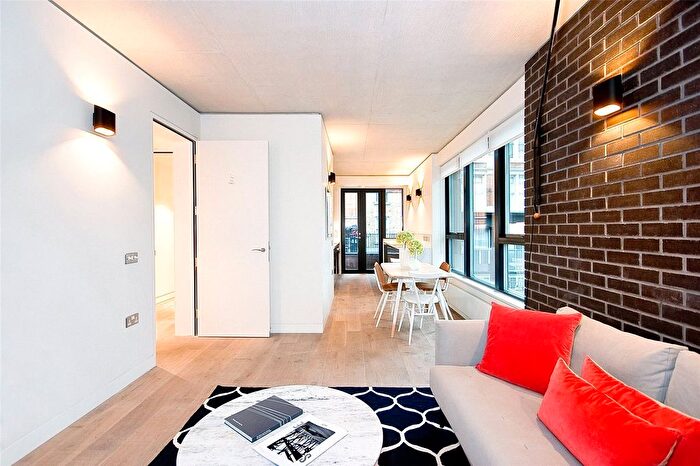 2 Bedroom Flat To Rent In Mallow Street, EC1Y
