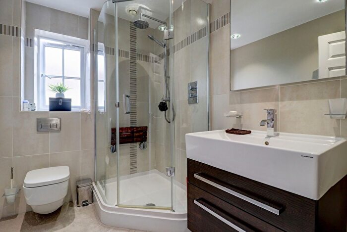 4 Bedroom Detached House For Sale In Gables Meadow, Holmer Green, Buckinghamshire, HP15