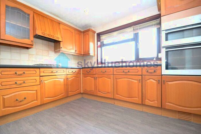 3 Bedroom Detached House To Rent In Wollaton Avenue, Loughborough, LE11