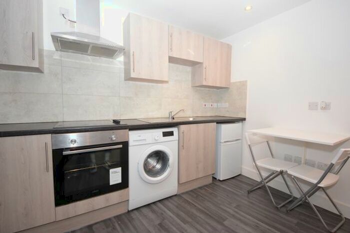 Studio To Rent In Eastern Avenue, Ilford, IG2