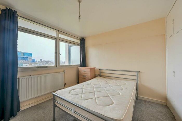 3 Bedroom Flat To Rent In Coventry Road, Bethnal Green, London, E1