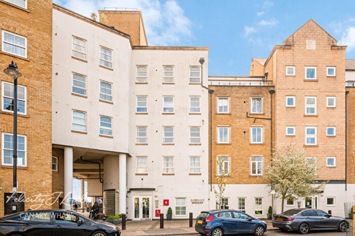 1 Bedroom Apartment For Sale In Dunbar Wharf, Narrow Street, London, E14