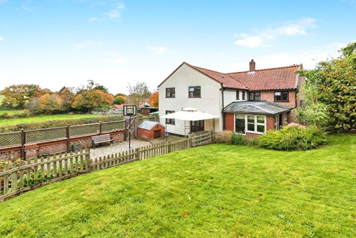 5 Bedroom Detached House For Sale In Sotterley Road, Hulver, Beccles, Suffolk, NR34
