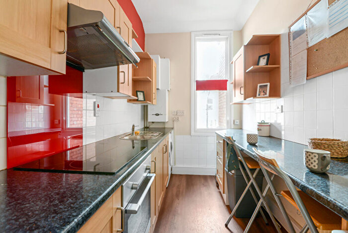 2 Bedroom House To Rent In Burns Street, Arboretum, NG7