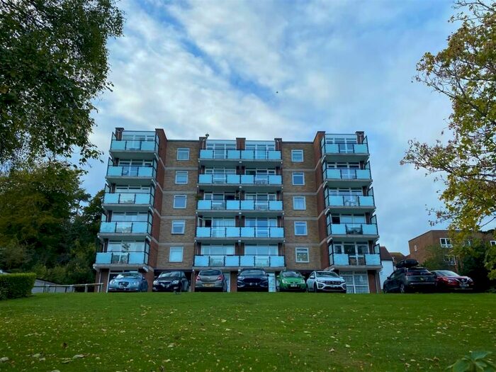2 Bedroom Flat To Rent In Arundel Road, Upperton, BN21
