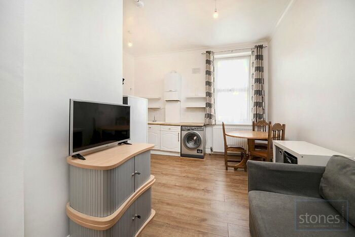 2 Bedroom Flat To Rent In Belmont Street, London, NW1