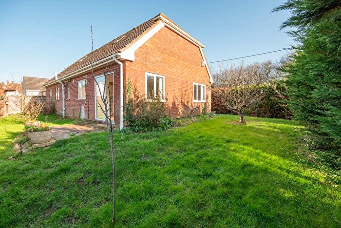 4 Bedroom Detached House For Sale In Bobbin Lodge Hill, Chartham, CT4