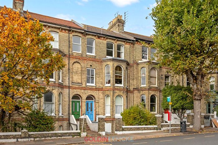 2 Bedroom Flat For Sale In Goldstone Villas, Hove, BN3