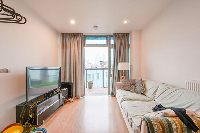 1 Bedroom Flat To Rent In Ross Way, Limehouse, London, E14