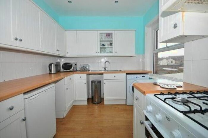 3 Bedroom Flat To Rent In Ernest Road, Portsmouth, PO1