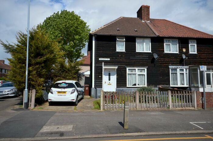 3 Bedroom Semi-Detached House To Rent In Holgate Road, RM10