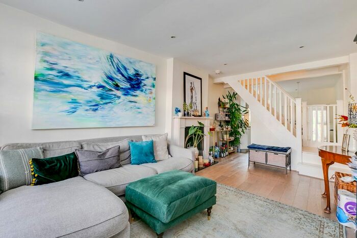 3 Bedroom Terraced House To Rent In Sandycombe Road, Richmond, TW9