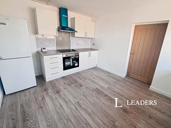 2 Bedroom Flat To Rent In London Road, Chesterton, Newcastle, ST5