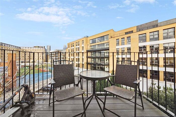 2 Bedroom Flat For Sale In Webber Street, London Bridge, SE1
