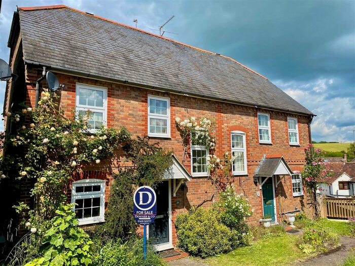 3 Bedroom Semi-Detached House For Sale In The Close, Hampstead Norreys, RG18