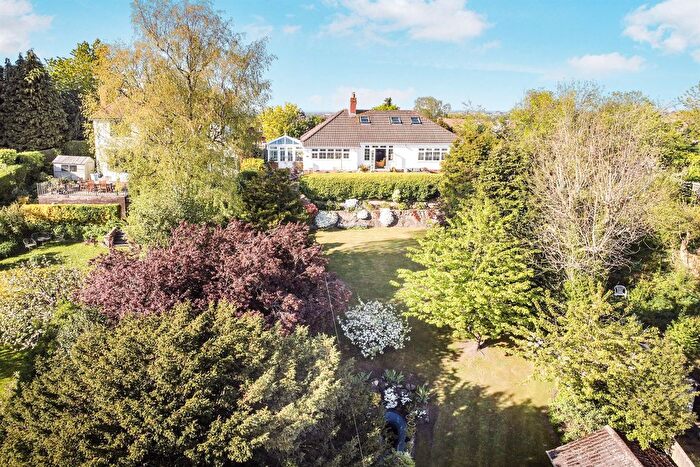 3 Bedroom Detached House For Sale In Vicarage Road, Penn, Wolverhampton, WV4